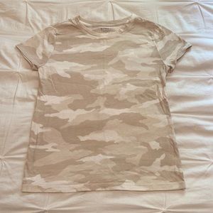 Athleta tan camo tshirt